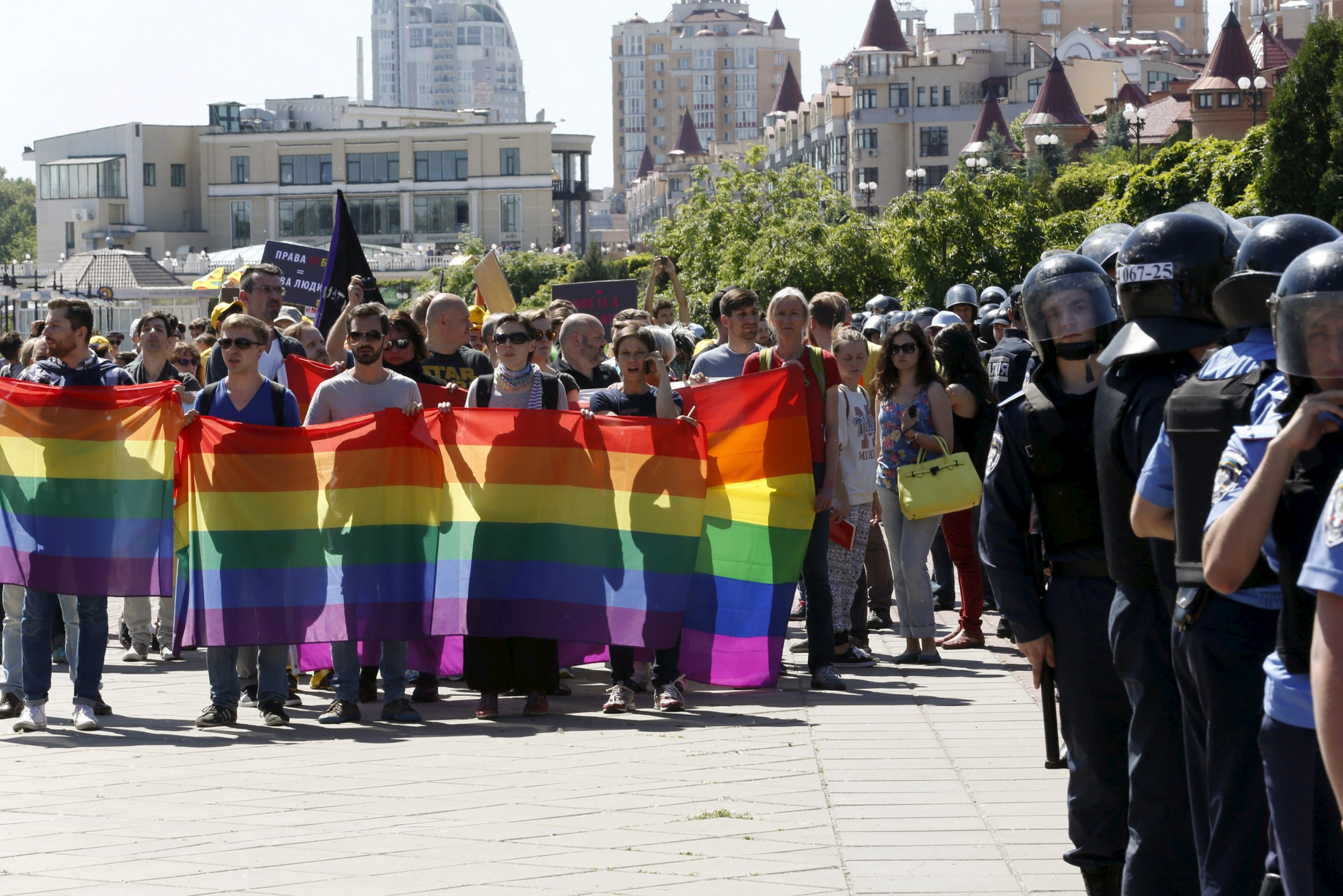 Implementa Argentina protocolo especial para detención de personas LGBT
