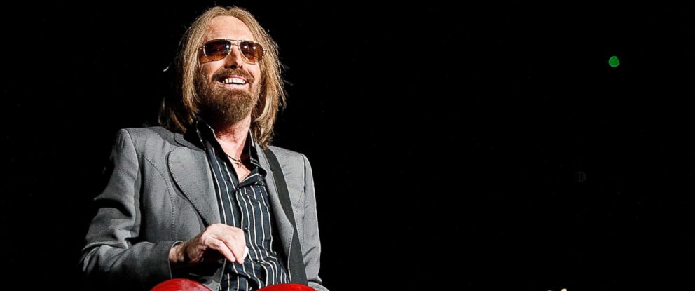 Ataque al corazón pone a Tom Petty al borde de la muerte