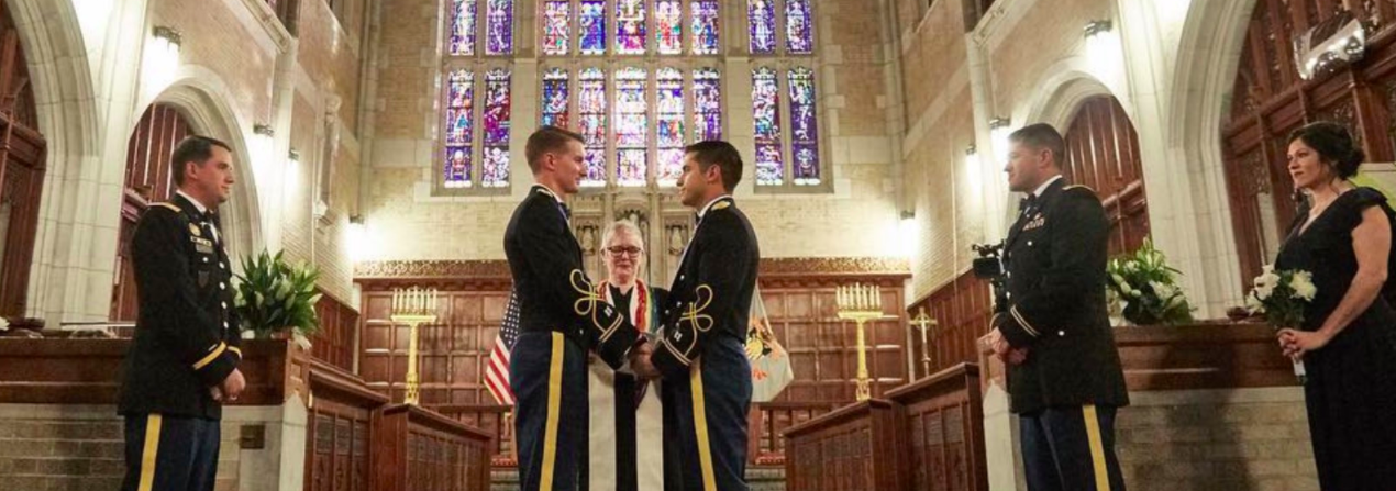 Ellos son los primeros pilotos gays en casarse dentro de la Academia Militar de EU