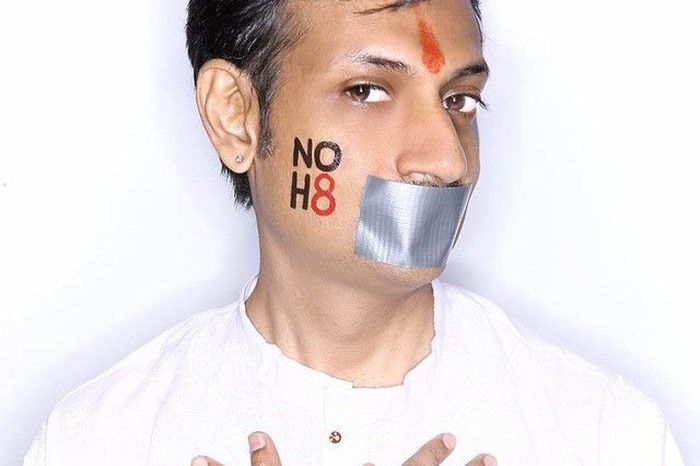Todos amemos a Manvendra Singh Gohil