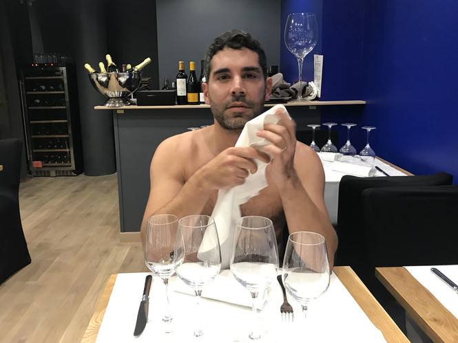 ¿Restaurante nudista? ¡Por supuesto! Y es gayfriendly