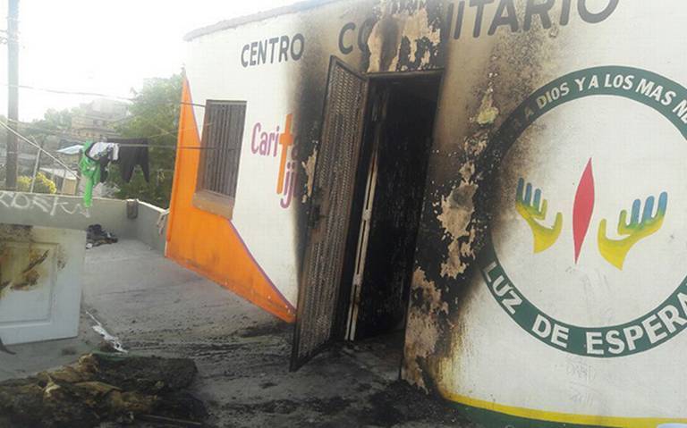 “No queremos gays en la colonia”; vecinos prenden fuego a refugio de migrantes LGBT en Tijuana
