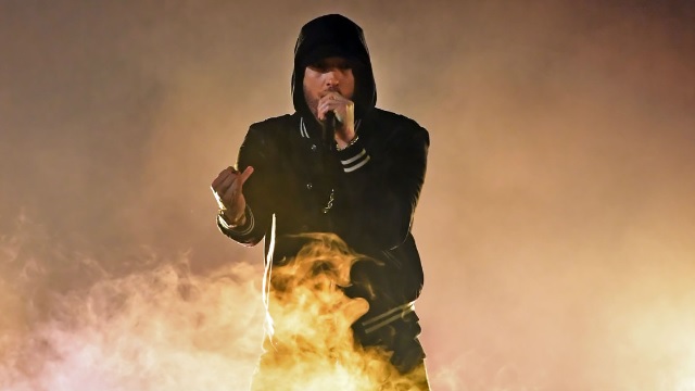 EMINEM nuevamente arremete contra la comunidad LGBTTTI en ‘Kamikaze’