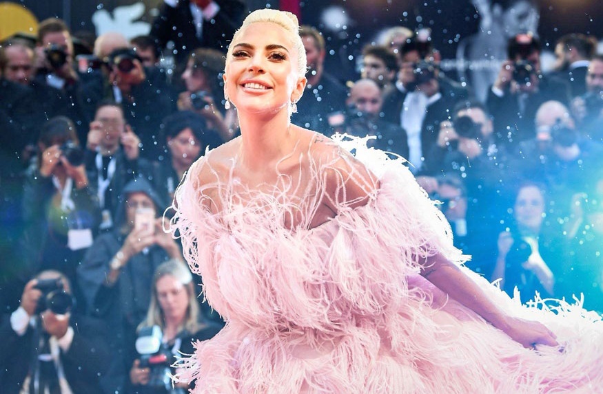 Lady Gaga comparte su tema  ‘Is That Alright’