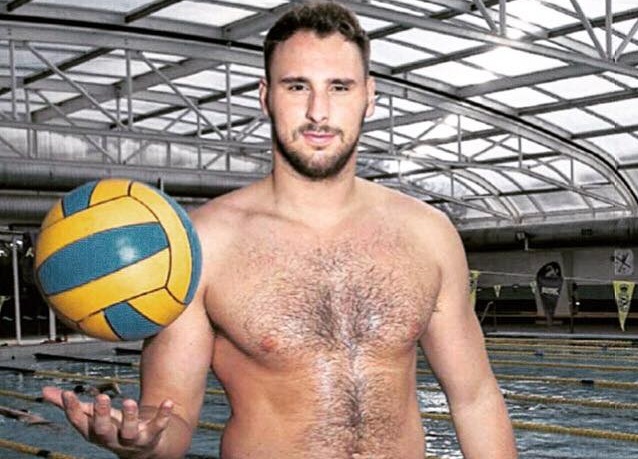El waterpolista Víctor Gutiérrez anima a jugadores de fútbol y baloncesto salgan del clóset
