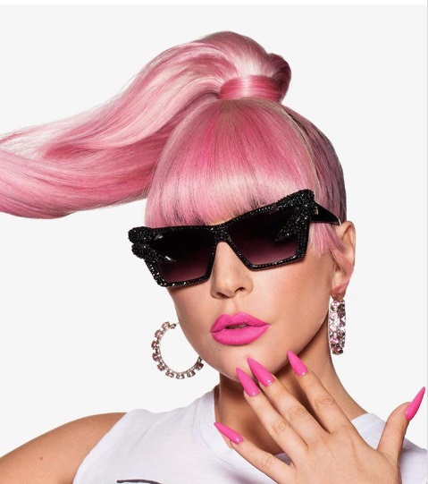 Lady Gaga pospone estreno de álbum