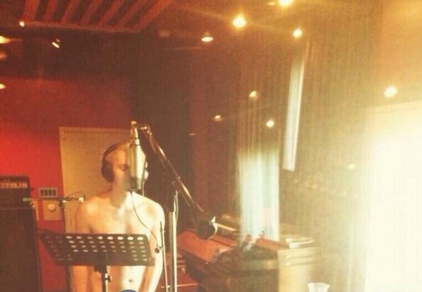 Michael Clifford de 5Seconds of SUmmer vive cancelado desde el 2013