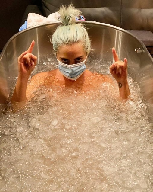 Lady Gaga ya no está para juegos y muestra su realidad