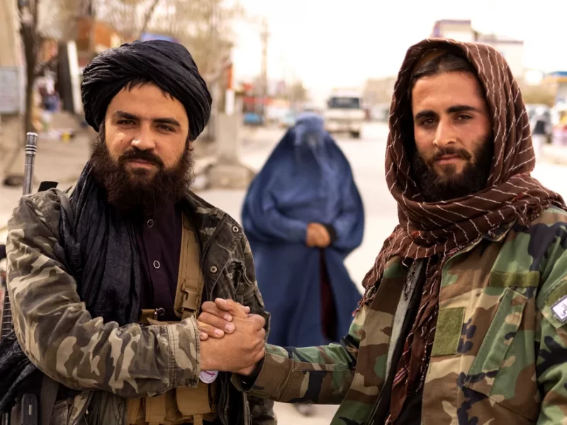 Comunidad LGBT es violentada en Afganistán por los talibanes