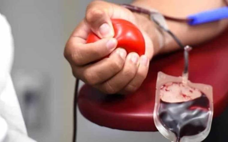 Francia permitirá a personas de comunidad LGBT donar sangre sin condiciones