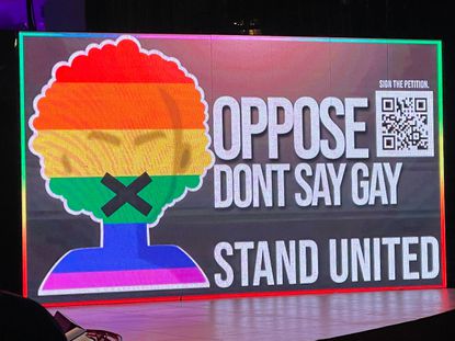 La ley “No digas gay” avanza en Florida; busca prohibir que se hable de la orientación sexual en las aulas
